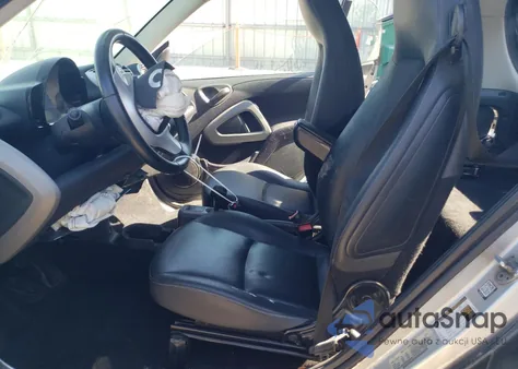 2015 Smart Fortwo Pure из США, поврежденный, VIN WMEEJ3BA0FK800404